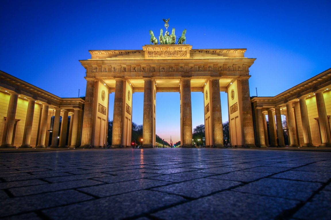 florian-wehde-uFGi0_YciE0-unsplash